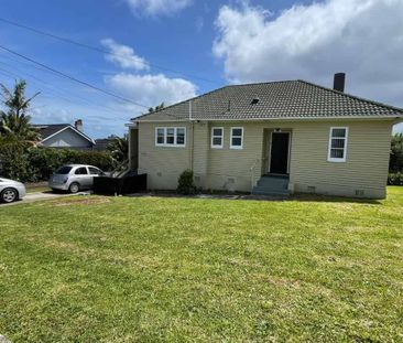 Freshly Renovated throughout - Photo 2