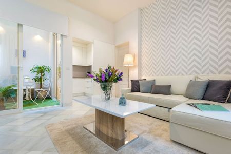 Calle Santas Patronas, Sevilla, Andalusia 41001 - Photo 3