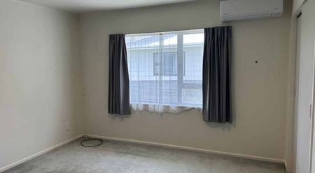 PAHIATUA - 4 BEDROOMS - Photo 4