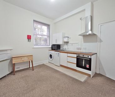 Studio to rent - Photo 5