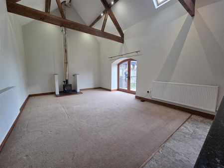 2 bedroom detached house to rent - Photo 2