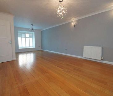 Westbury Lodge Close, Pinner, HA5 - Photo 6