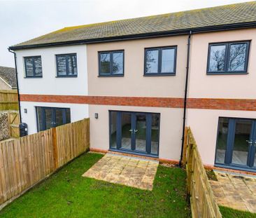 2 bedroom terraced house to rent - Photo 5