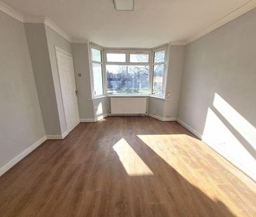 3 bedroom property to rent - Photo 1