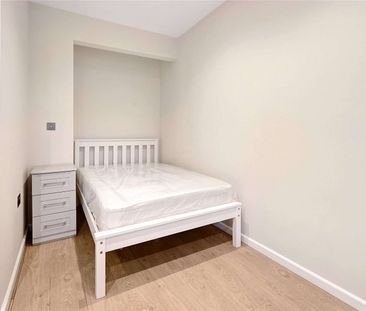 Recently refurbished studio apartment in the heart of Pimlico. - Photo 6