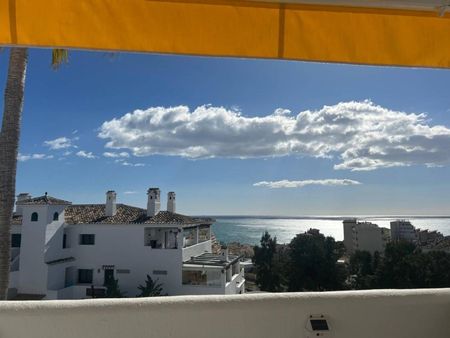 Alquiler de piso en Zona Centro Comercial Torrequebrada - Photo 4