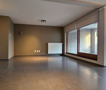 Appartement te huur in Lummen voor € 960 met 1 slaapkamer - Photo 2