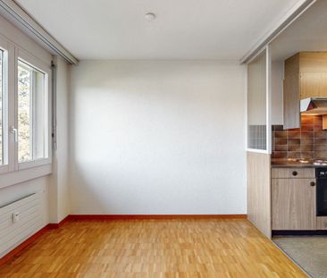 Wohnglück auf 2.5 Zimmern ideal für Singles & Paare! - Photo 2