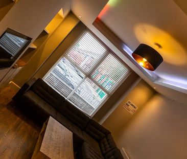 6 Bed Terraced House, Lawrence Road, L15 - Photo 1