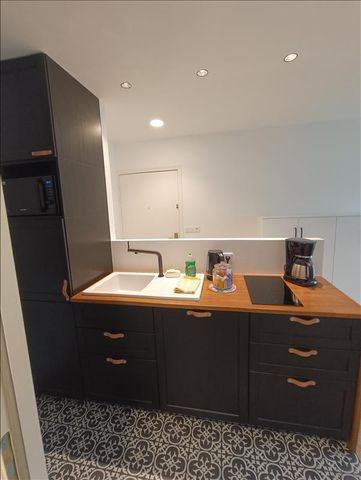 2 pièces - Meublé - 36 m² - 2ème étage - Colocation non autorisée - Photo 2