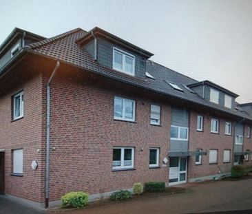 Gepflegte Dachgeschosswohnung 3-4 Zimmer - Photo 1