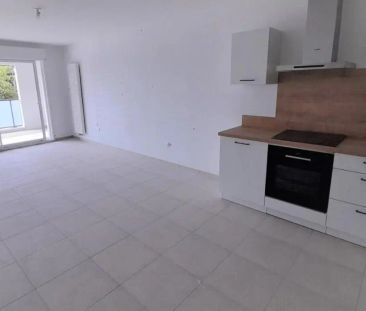 Appartement à louer 3 pièces 66.1m² - Photo 3