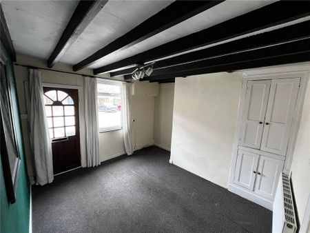 2 bedroom terraced house to rent - Photo 2