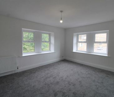 4 bedroom terraced house to rent - Photo 5