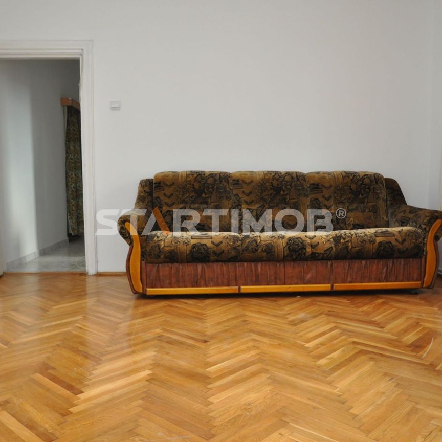 Apartament doua camere in cartierul Tractorul - Fotografie 1