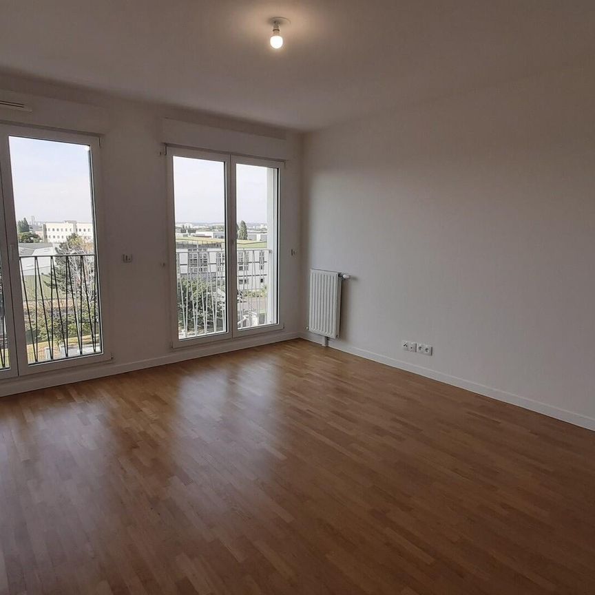 location Appartement T2 DE 41.1m² À ASNIERES - Photo 1