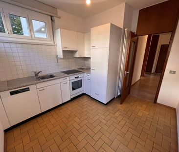 FOR RENT SPACIOUS 2.5-ROOM APARTMENT - Photo 2