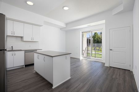 For Lease - 385 Arctic Red Drive Unit# 101, Oshawa, Ontario - Photo 2