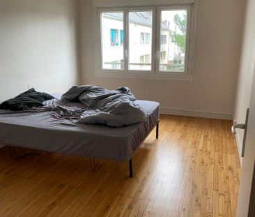 Location Appartement 3 pièces 73m² ST NAZAIRE 44600 - Photo 2