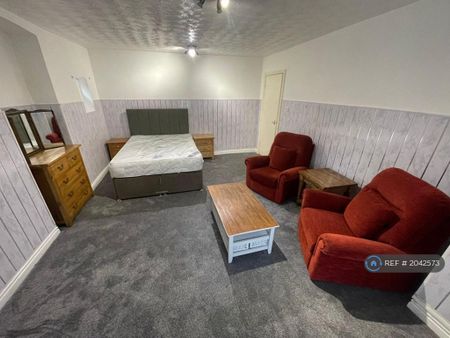 1 bedroom flat to rent - Photo 2