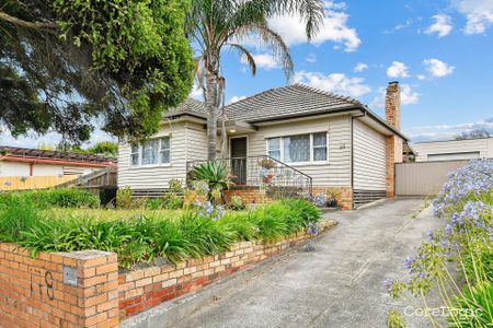 Charming 3 Bedroom Family Home - Inspection Thurs 27th March 4.30 pm to 4.50 pm Cancelled - Photo 4