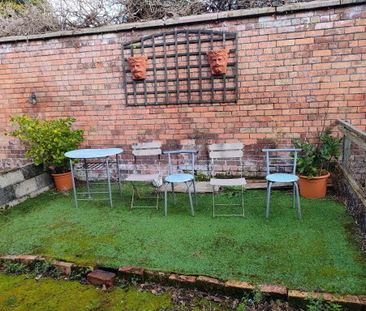 18 Willowfield Parade, Belfast, BT6 8HQ - Photo 4