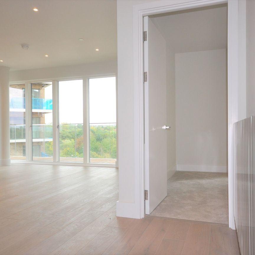 Kidbrooke Park Road, London, SE3 9FZ - Photo 1