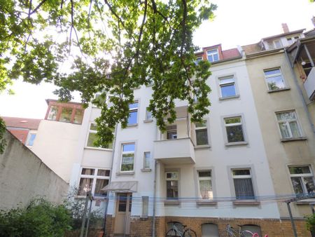 Leutzsch - Schöne 3 Zi.- Whg., Gäste WC, Loggia, frisch saniert! - Foto 5