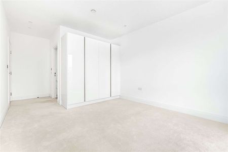 Luxury 3 bedroom apartment on Teddington Riverside. - Photo 5