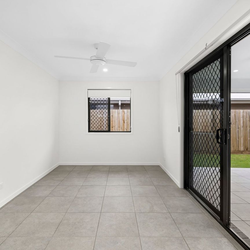 Modern Family Living in Prime Burpengary Location - Spacious 4-Bedroom Home with Double Garage - Photo 1