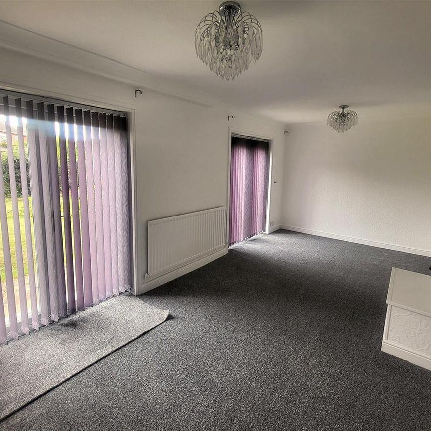 3 bedroom semi-detached house to rent - Photo 1