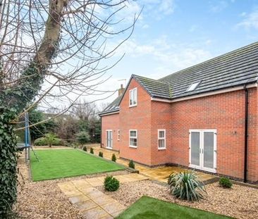 5 bedroom detached house to rent - Photo 4