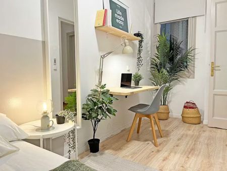 Carrer del Comte dUrgell, Barcelona, Catalonia 08011 - Photo 4