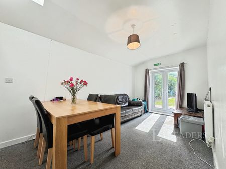 5 bedroom house to rent Gipsy Close, NR5 - Photo 2