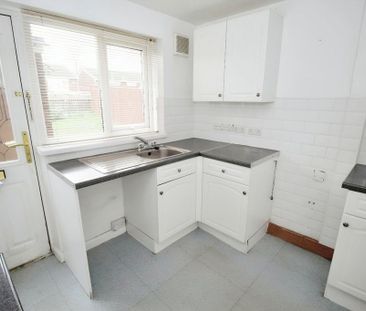 2 bedroom terraced house to rent - Photo 3