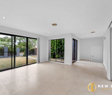 25 Manning Clark Crescent, Franklin ACT 2913 - House For Rent | Domain - Photo 5