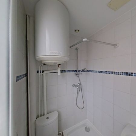 STUDIO A LOUER - PARIS 20EME ARRONDISSEMENT - 15.66 m - 584 € - Photo 4