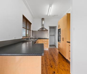 57 Raleigh Street, Coffs Harbour NSW 2450 - House For Rent | Domain - Photo 6