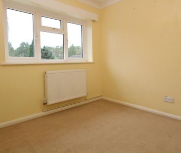 3 bedroom semi-detached house to rent - Photo 6