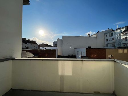 :DÜSSELDORF - SCHÖNES 2-ZIMMERAPPARTEMENT MIT BALKON IN ZENTRALER LAGE - 500M BIS ZUR KÖ! - Photo 5