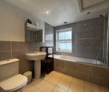 Woodthorpe Road, Ashford, Surrey, TW15 - Photo 6