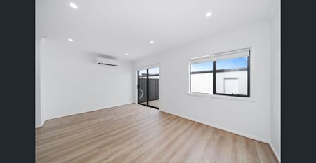 Brand New, Park-Facing Townhouse in Prime Truganina Location! - Photo 5