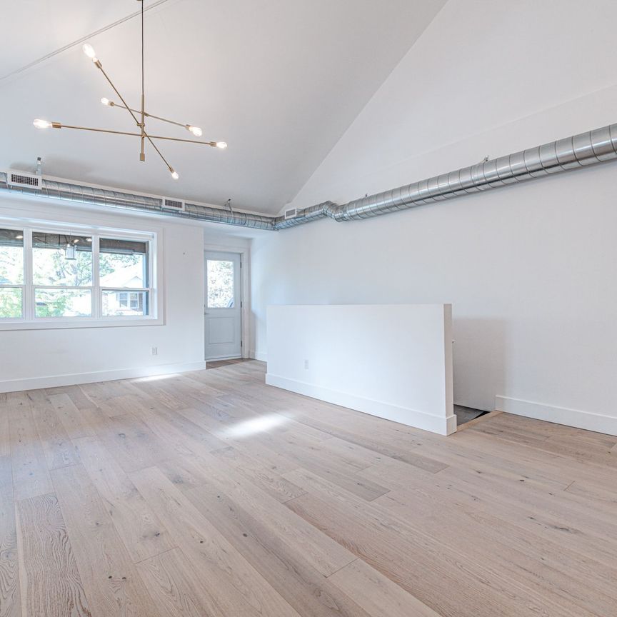 For Lease - 87 Hammersmith Avenue Unit# Upper, Toronto, Ontario - Photo 1