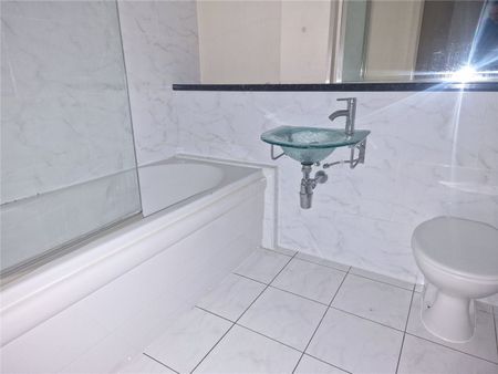 Bradford Road, Dewsbury, West Yorkshire, WF13 - Photo 5