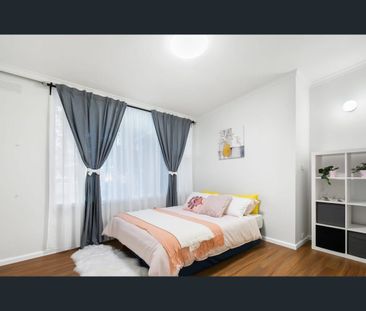 Five Star Energy-Saving Modern Home - Photo 5