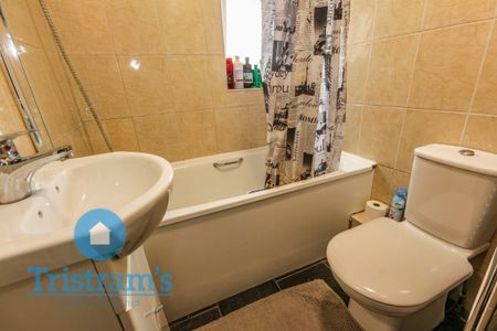 1 bed Shared House for Rent - Photo 3