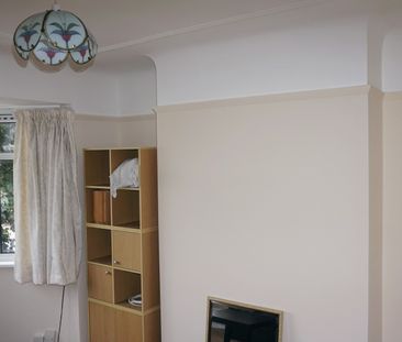 1st Floor One Bedroom Maisonette to Rent in Harrow - Photo 1