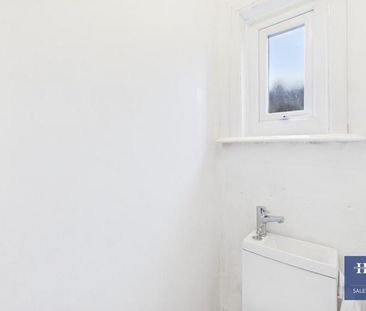 2 bedroom semi-detached house to rent - Photo 3