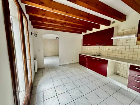 Location Appartement 4 pièces 63m² ST JEOIRE PRIEURE 73190 - Photo 4