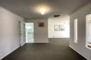 Quiet Winthrop cul-de-sac – perfect family home - Photo 1